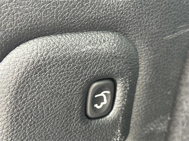 Photo of 2022 DB Black Clearcoat Dodge Durango