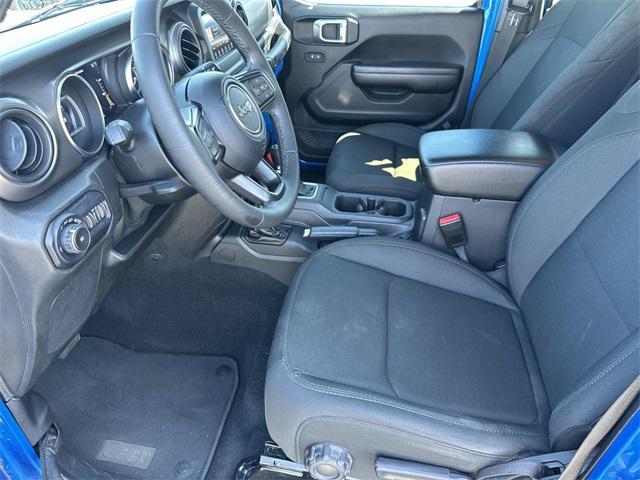 Photo of 2021 Hydro Blue Pearlcoat Jeep Wrangler