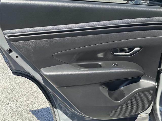 Photo of 2024 Gray Hyundai TUCSON