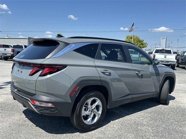 Photo of 2024 Gray Hyundai TUCSON