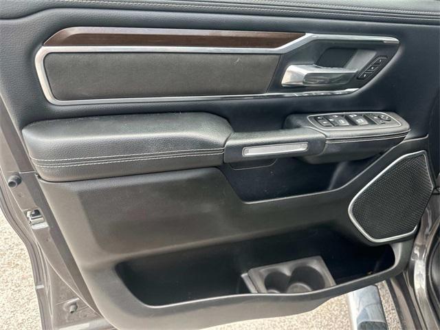 Photo of 2022 Granite Crystal Metallic Clearcoat RAM 1500