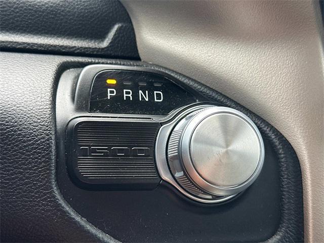 Photo of 2022 Granite Crystal Metallic Clearcoat RAM 1500