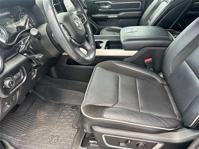Photo of 2022 Granite Crystal Metallic Clearcoat RAM 1500