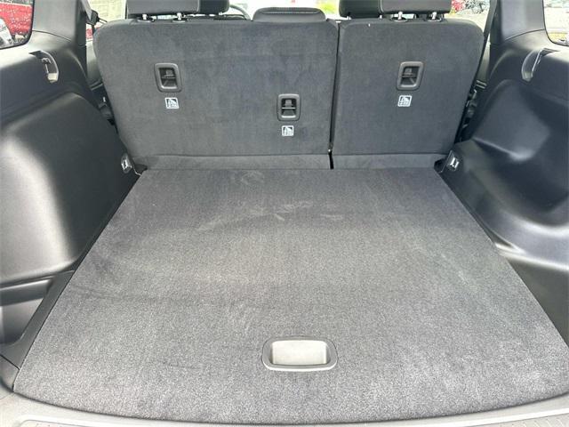 Photo of 2025 Diamond Black Crystal Pearlcoat Jeep Grand Cherokee