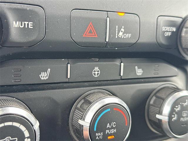 Photo of 2023 Bright White Clearcoat RAM 1500