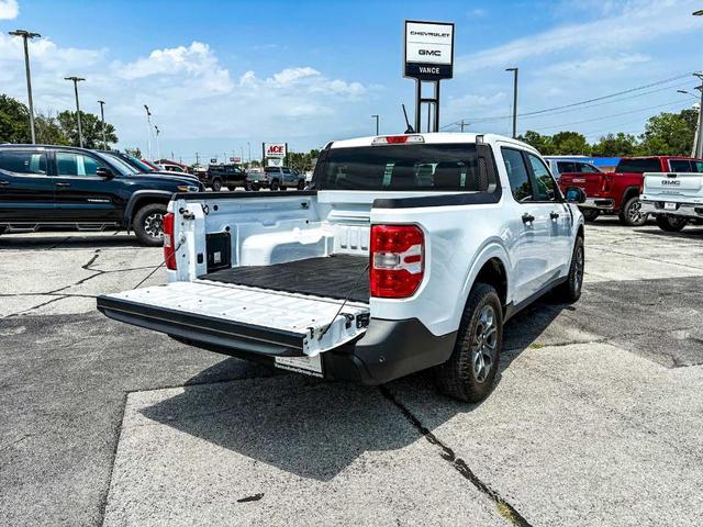 Photo of 2023 Oxford White Ford Maverick