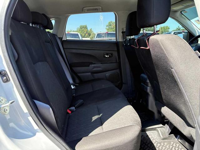Photo of 2022 White Diamond Mitsubishi Outlander Sport