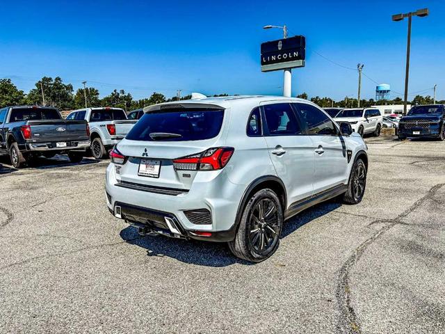 Photo of 2022 White Diamond Mitsubishi Outlander Sport