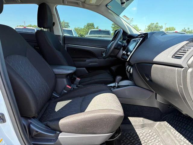 Photo of 2022 White Diamond Mitsubishi Outlander Sport