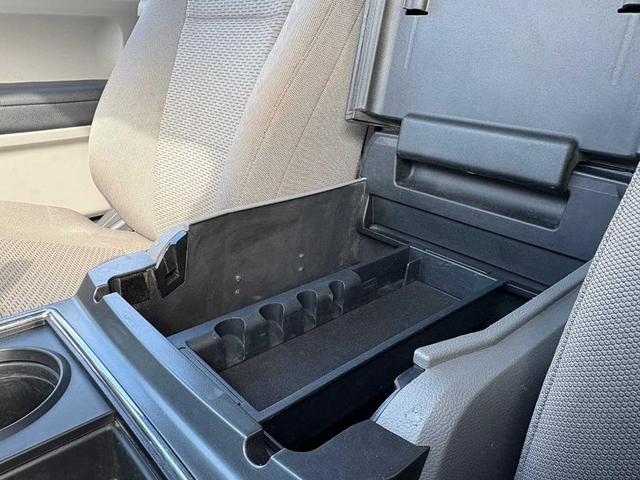 Photo of 2022 Oxford White Ford F-250