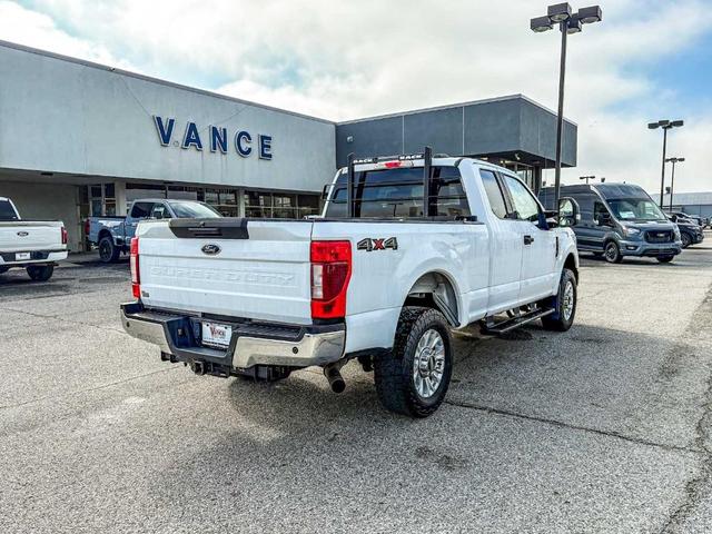 Photo of 2022 Oxford White Ford F-250