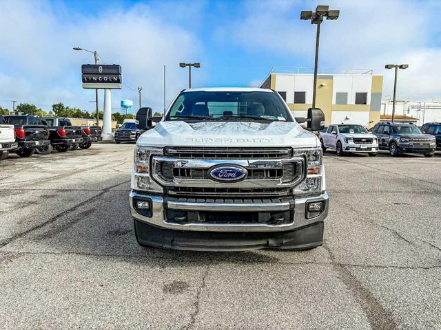 Photo of 2022 Oxford White Ford F-250