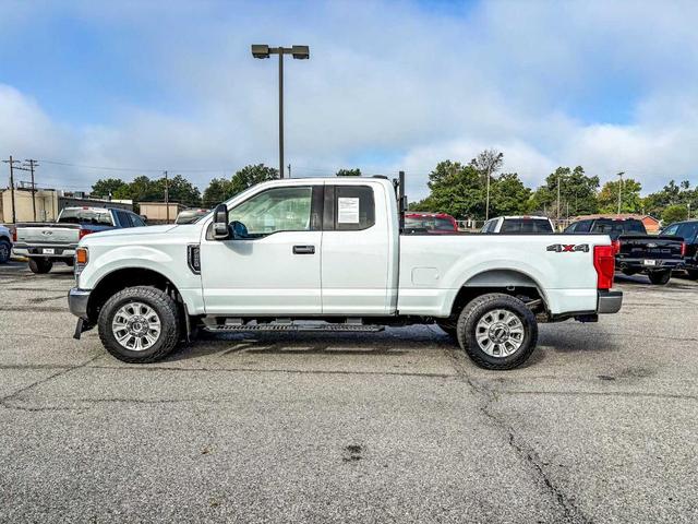 Photo of 2022 Oxford White Ford F-250