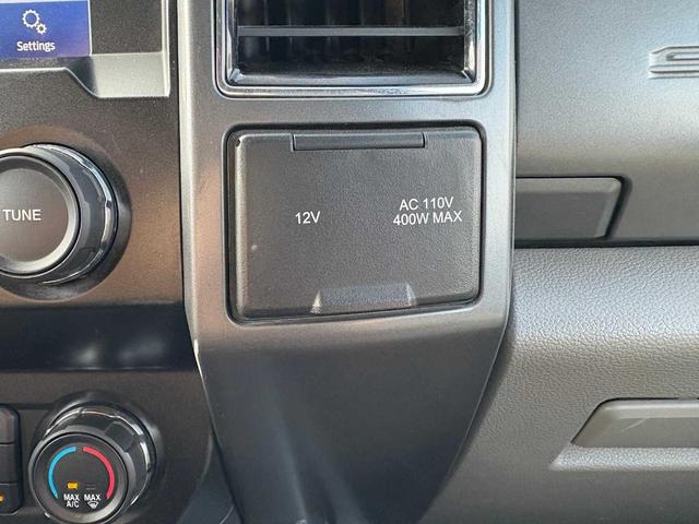 Photo of 2022 Oxford White Ford F-250