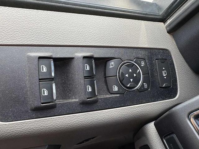 Photo of 2022 Oxford White Ford F-250