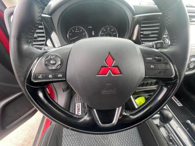 Photo of 2017 Red Mitsubishi Outlander