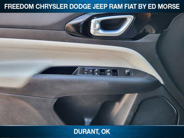 Photo of 2024 Silver Zynith Metallic Clearcoat Jeep Compass