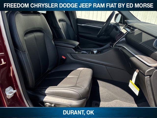 Photo of 2025 Velvet Red Pearlcoat Jeep Grand Cherokee L