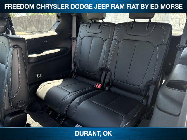 Photo of 2025 Velvet Red Pearlcoat Jeep Grand Cherokee L