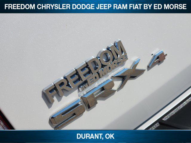 Photo of 2015 Platinum Ice Tricoat Cadillac SRX