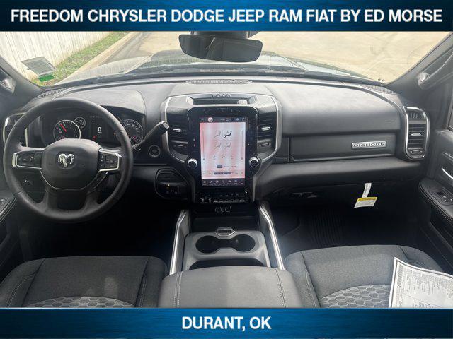 Photo of 2025 Diamond Black Crystal Pearlcoat RAM 3500