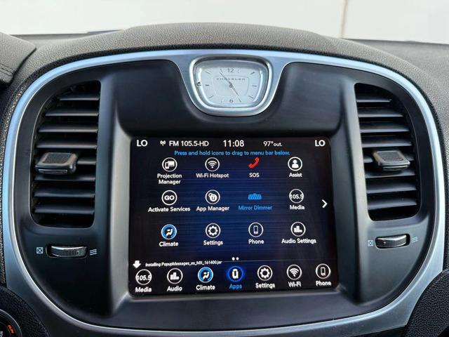 Photo of 2021 Gray Chrysler 300