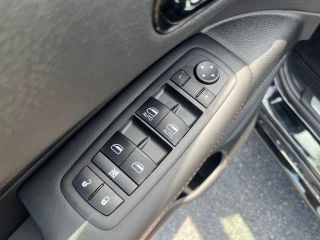 Photo of 2025 DB Black Clearcoat Dodge Durango