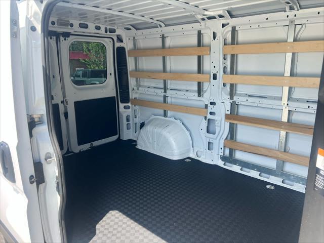 Photo of 2023 Bright White Clearcoat RAM ProMaster 2500