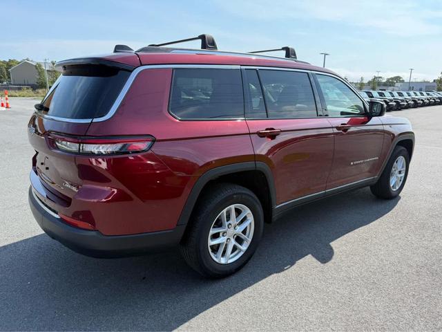 Photo of 2022 Velvet Red Pearlcoat Jeep Grand Cherokee L