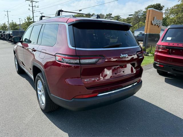 Photo of 2022 Velvet Red Pearlcoat Jeep Grand Cherokee L