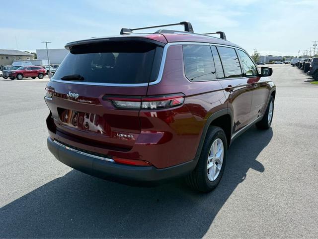 Photo of 2022 Velvet Red Pearlcoat Jeep Grand Cherokee L