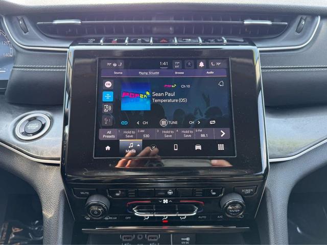 Photo of 2022 Velvet Red Pearlcoat Jeep Grand Cherokee L