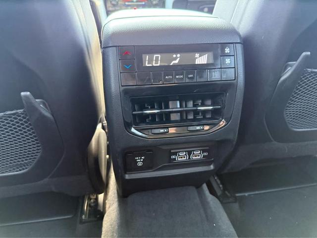 Photo of 2022 Velvet Red Pearlcoat Jeep Grand Cherokee L