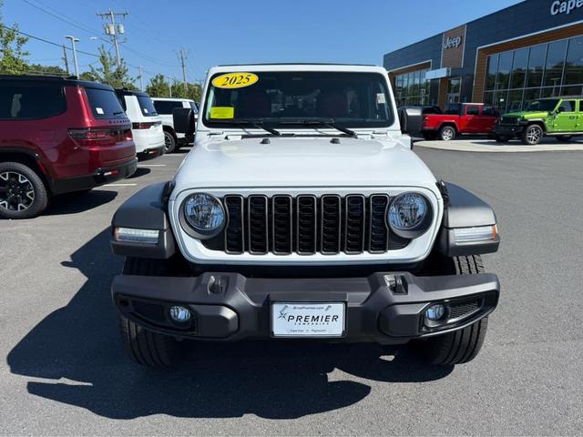 Photo of 2025 Bright White Clearcoat Jeep Wrangler 4xe