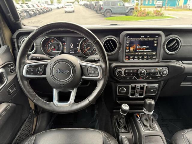 Photo of 2020 Gator Clearcoat Jeep Gladiator