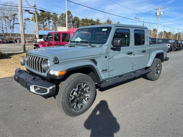 Photo of 2025 Anvil Clearcoat Jeep Gladiator