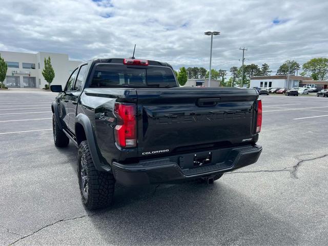 Photo of 2024 Black Chevrolet Colorado