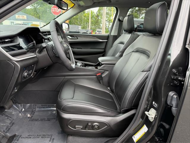 Photo of 2023 Rocky Mountain Pearlcoat Jeep Grand Cherokee 4xe