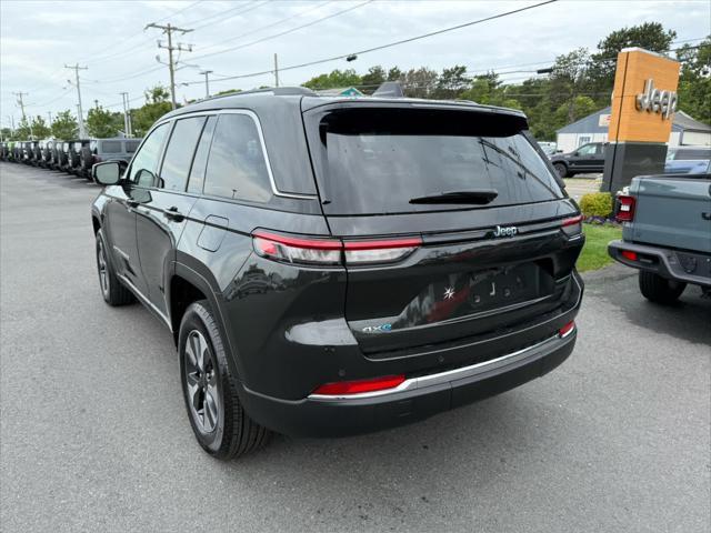 Photo of 2023 Rocky Mountain Pearlcoat Jeep Grand Cherokee 4xe
