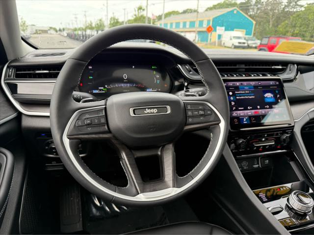 Photo of 2023 Rocky Mountain Pearlcoat Jeep Grand Cherokee 4xe
