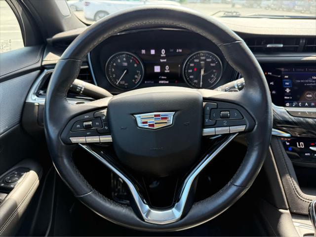 Photo of 2023 Stellar Black Metallic Cadillac XT6