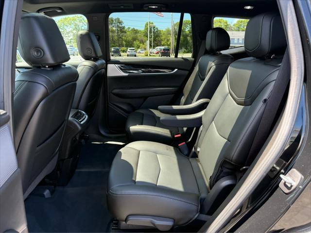 Photo of 2023 Stellar Black Metallic Cadillac XT6