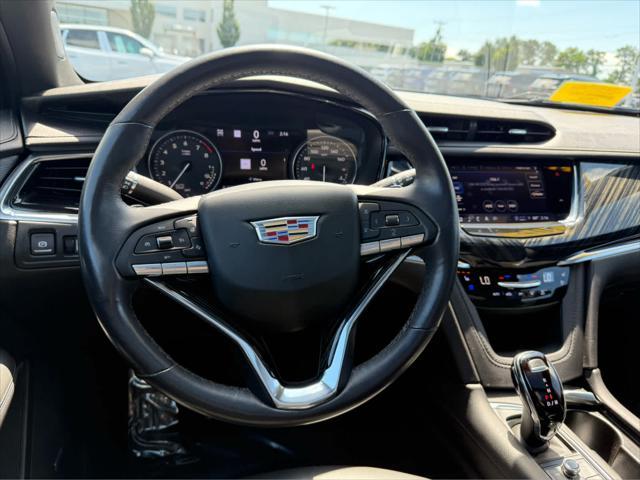 Photo of 2023 Stellar Black Metallic Cadillac XT6