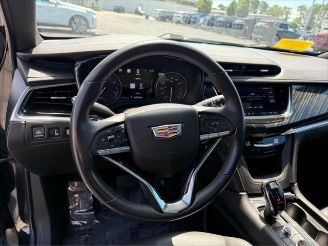 Photo of 2023 Stellar Black Metallic Cadillac XT6
