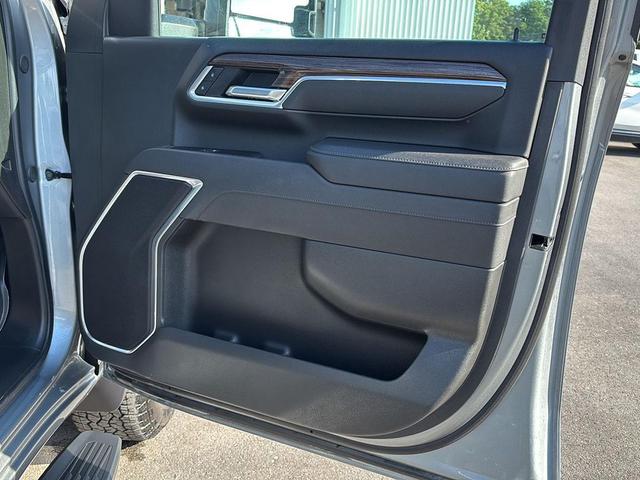 Photo of 2025 Sterling Gray Metallic Chevrolet Silverado 2500