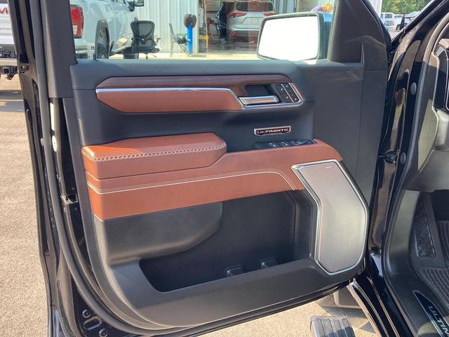 Photo of 2024 Onyx Black GMC Sierra 1500