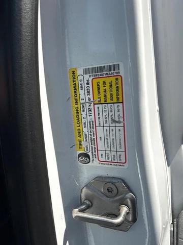 Photo of 2021 White Ford Transit-350