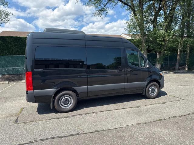 Photo of 2023 Black Mercedes-Benz Sprinter 2500