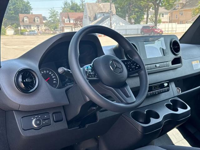 Photo of 2023 Black Mercedes-Benz Sprinter 2500