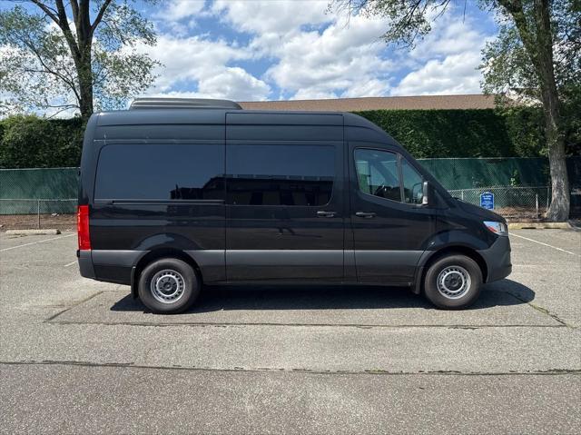 Photo of 2023 Black Mercedes-Benz Sprinter 2500